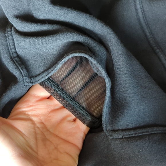 Lululemon 🍋 hoodie - Picture 10 of 10